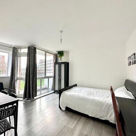 Fabulous 3 Bedroom Flat Sleeps 6 ロンドン エクステリア 写真